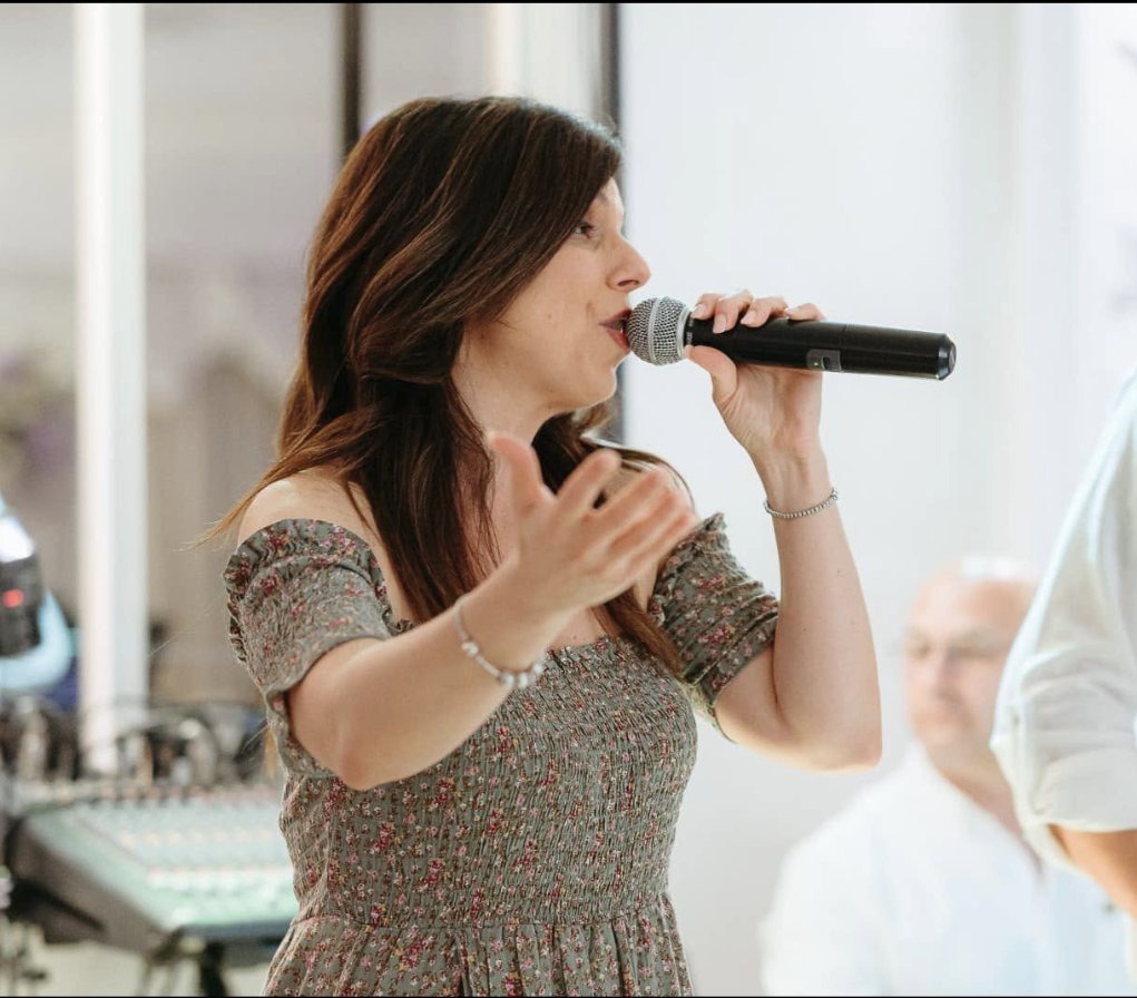 Voce femminile durante l'esibizione